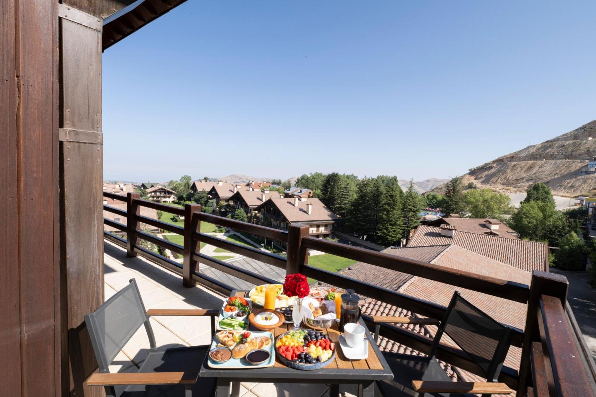 Intercontinental Mzaar Lebanon Mountain Resort & Spa By Ihg Mzaar Kfardebian Esterno foto