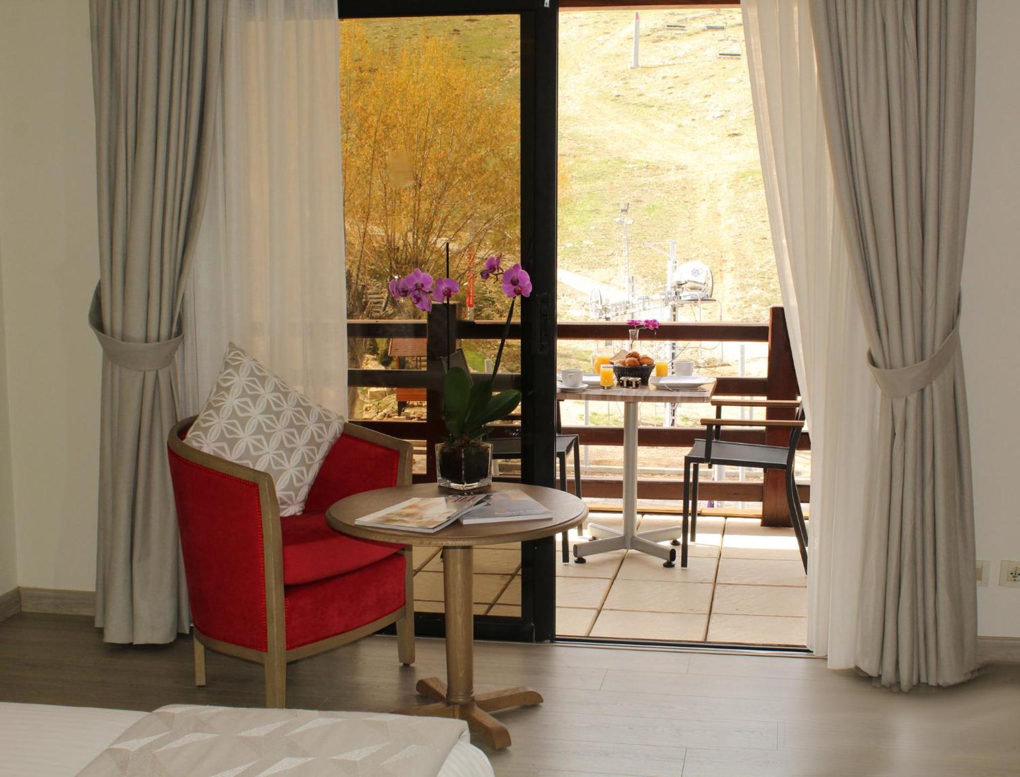 Intercontinental Mzaar Lebanon Mountain Resort & Spa By Ihg Mzaar Kfardebian Esterno foto