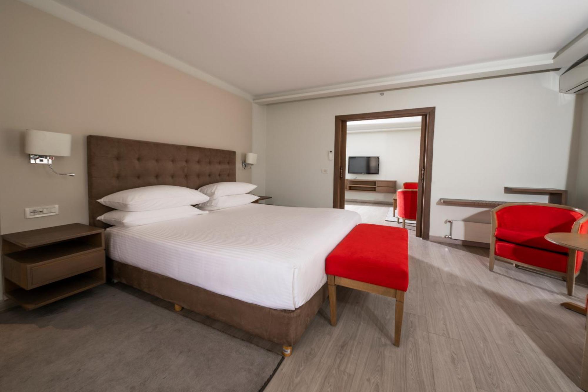 Intercontinental Mzaar Lebanon Mountain Resort & Spa By Ihg Mzaar Kfardebian Esterno foto