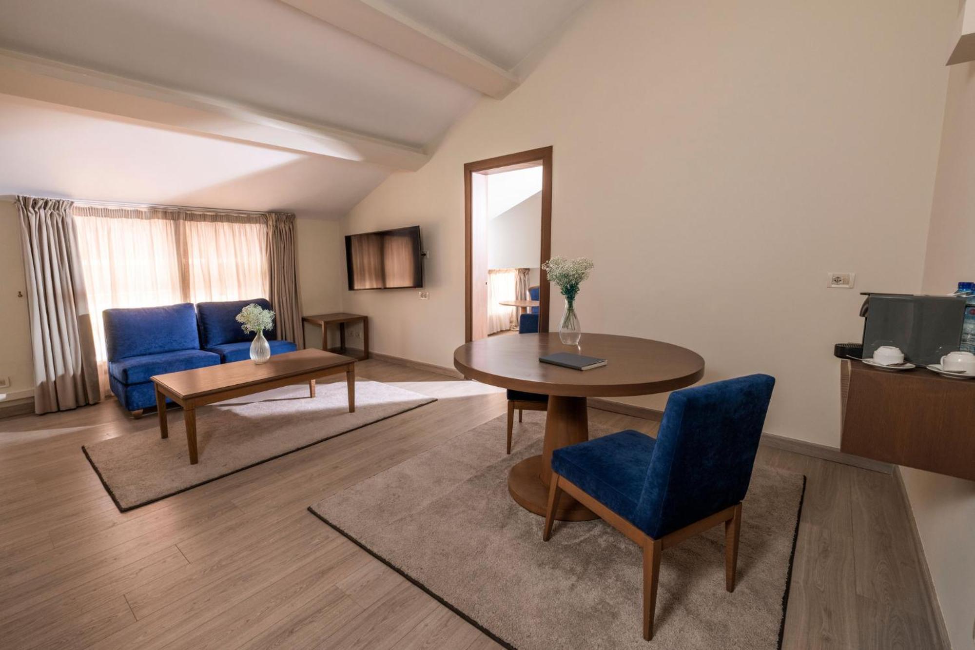Intercontinental Mzaar Lebanon Mountain Resort & Spa By Ihg Mzaar Kfardebian Esterno foto